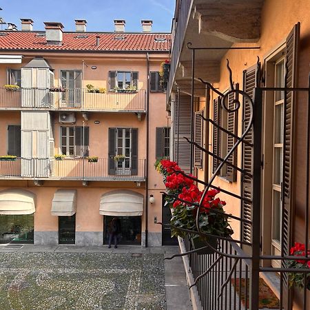 Elegante Appartamento Nel Centro Storico Di Torino Turim Exterior foto